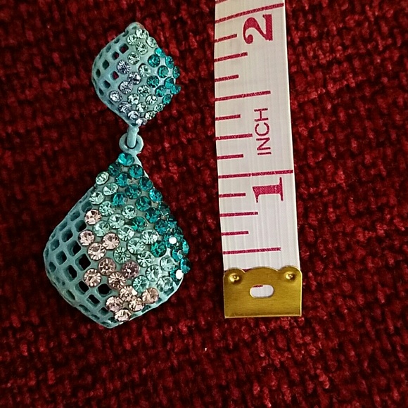 EARRINGS - Picture 3 of 3